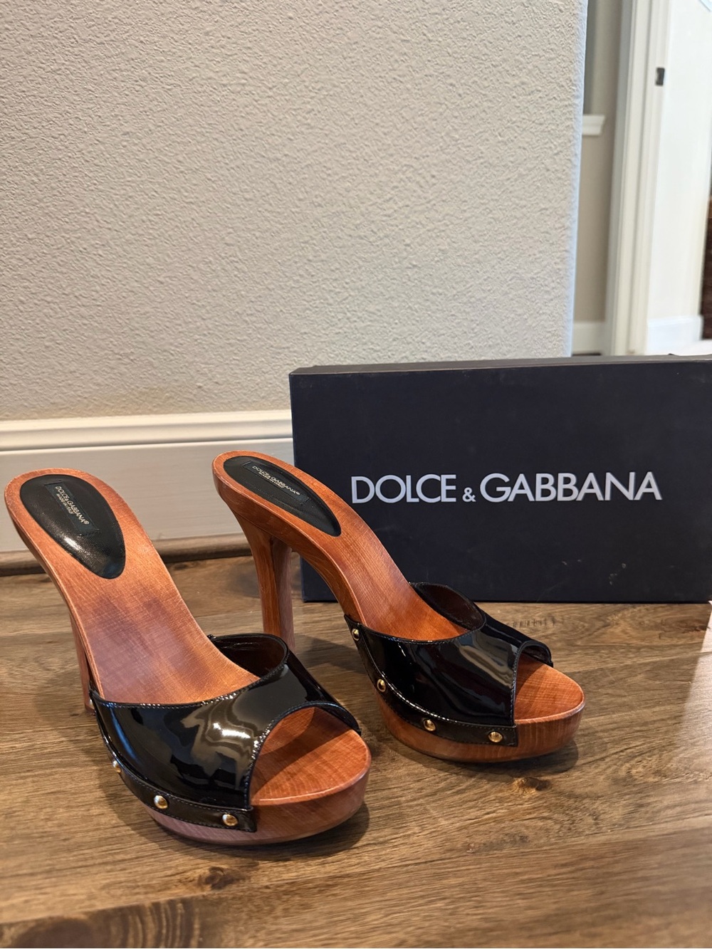 Dolce & Gabbana Black Patent Leather Wood-Platform Clog Mules size 40